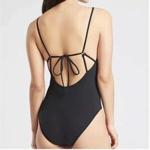 NWT ATHLETA Swim Skinny Strap Ring Black One-Piece Swimsuit Sz L Tie Back $108